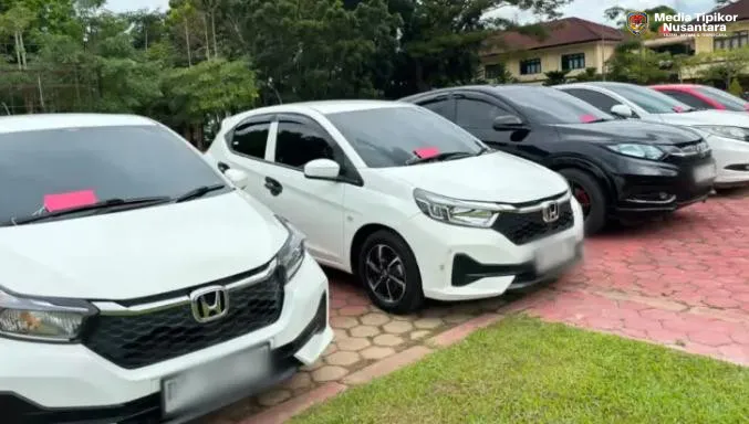 GAYA HIDUP HEDON,JANDA DI KENDARI GELAPKAN PULUHAN KENDARAAN RENTAL