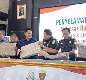 KEJATI KALBAR Selamatkan Uang Negara Rp,115 Miliar Dari Kasus KORUPSI Pertambangan Bauksit