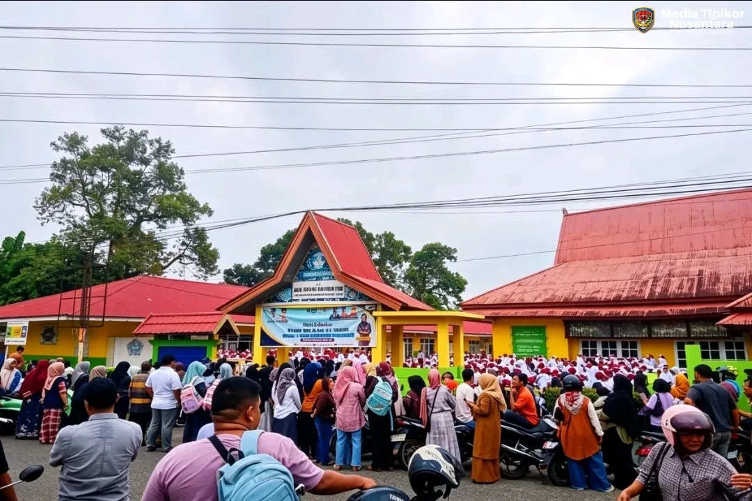 Suasana Hari Pertama Masuk Sekolah Di SDN 115 Bangko: Penuh Semangat Dan Haru!