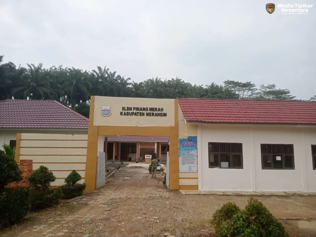 Sekolah Kebutuhan Khusus Di Bangun Asal Jadi! Proyek Revitalisasi SLB N Pinang Merah Di Pertanyakan Kwalitasnya