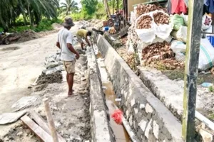 Diduga Proyek Siluman:Jalan Haji Tambrin Tanpa Papan Proyek,Warga Tanjung Selor Bingung, jawaban Pekerja Semakin Menambah Tanda Tanya???
