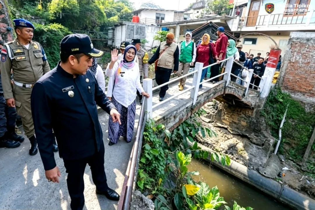 Wawali Bandung Tinjau Jembatan:Perbaikan Darurat Telah Di Lakukan,Solusi Jangka Panjang Segera Disiapkan